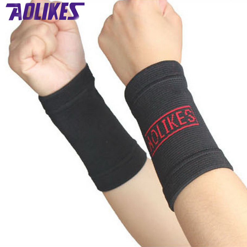 Wristband Pair Sweat - 2 Pasang 11*8 Cm Nilon Olahraga