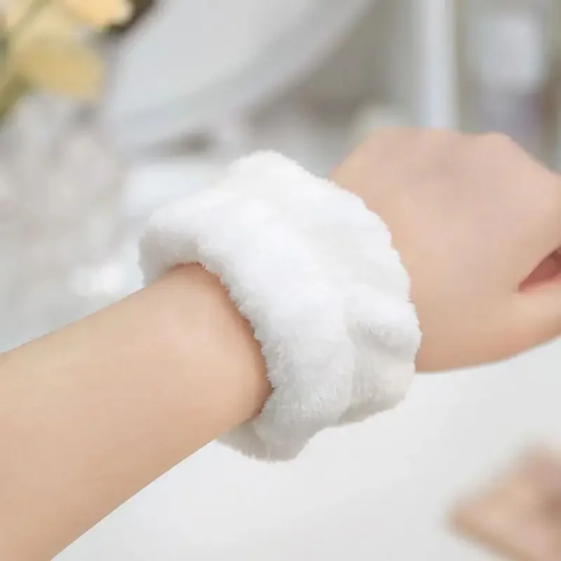 2 Buah Satu Pasang Gelang Peny - Wristband Pair Sweat ulasan dan harga